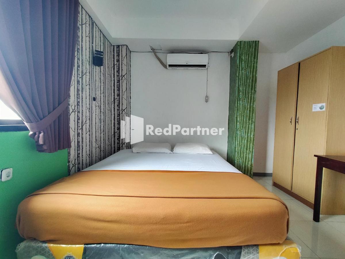 Hotel Ayu Lestari Ternate Redpartner Exteriör bild